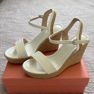Women’s White wedges